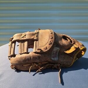 reach baseball glove Left-handed  M1001 Super Monster Pre-oil Treated Vintage 12